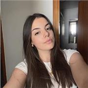 Estudiante de la carrera de Óptica y Optometría en la Universidad de Valencia. Me gustaría dar clases a niños y adolescentes.